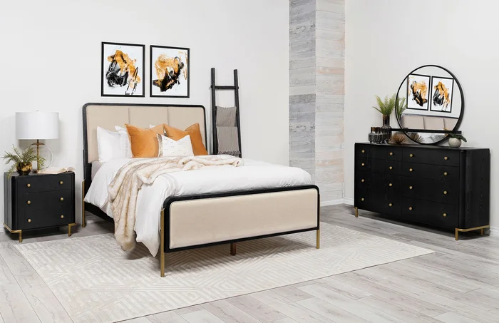 Arini 4-piece California King Bedroom Set Cream and Black