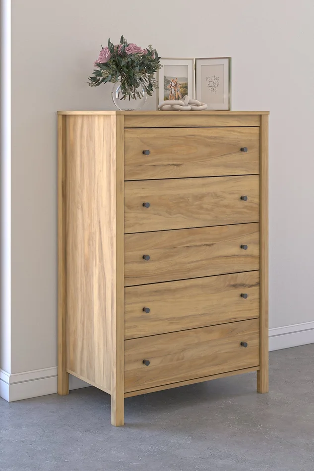 Ashley Express – Bermacy Five Drawer Chest