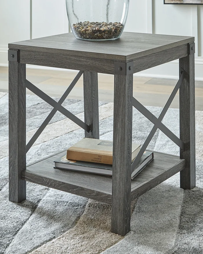 Ashley Express – Freedan Square End Table