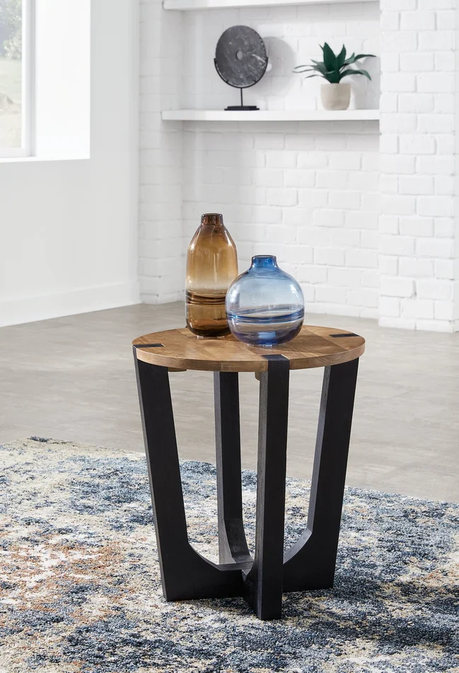 Ashley Express – Hanneforth Round End Table