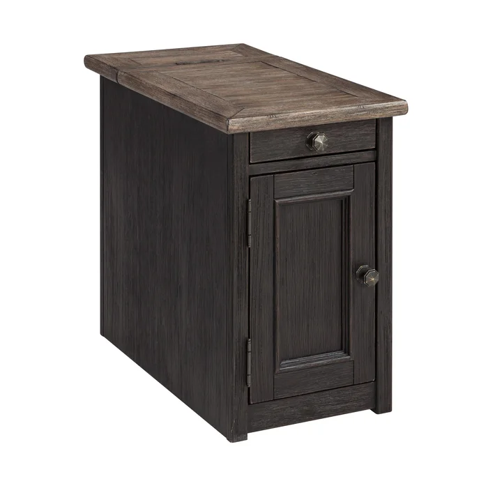 Diamond Modern Furniture Exclusive Design Tyler Creek End Table T736-7