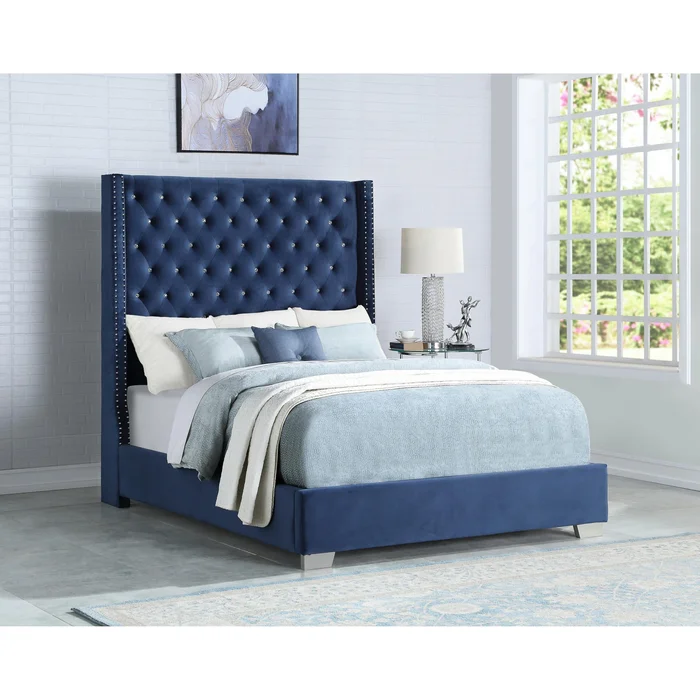 Diamond Modern Furniture HH King Upholstered Bed HH327-K-1
