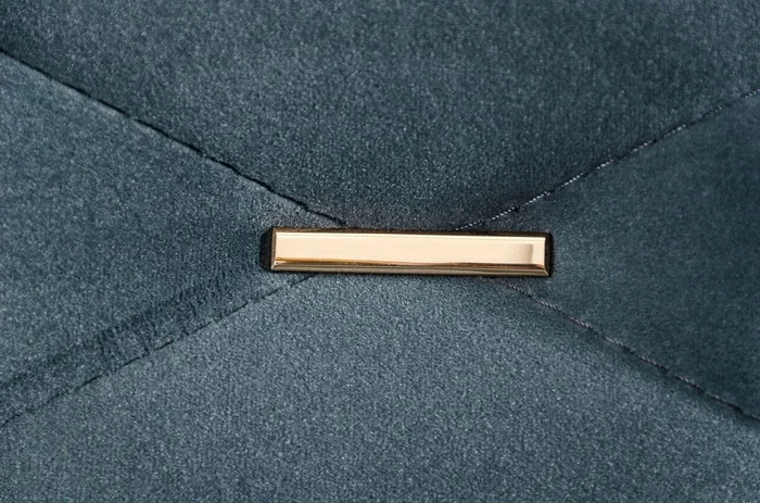 Divani Casa Chesterfield – Blue Velvet Right Facing Sectional Sofa