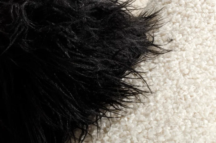 Divani Casa Gannet – Glam Beige Fabric Chair