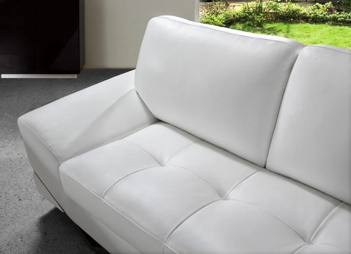 Divani Casa Vanity – Modern White Leather Loveseat