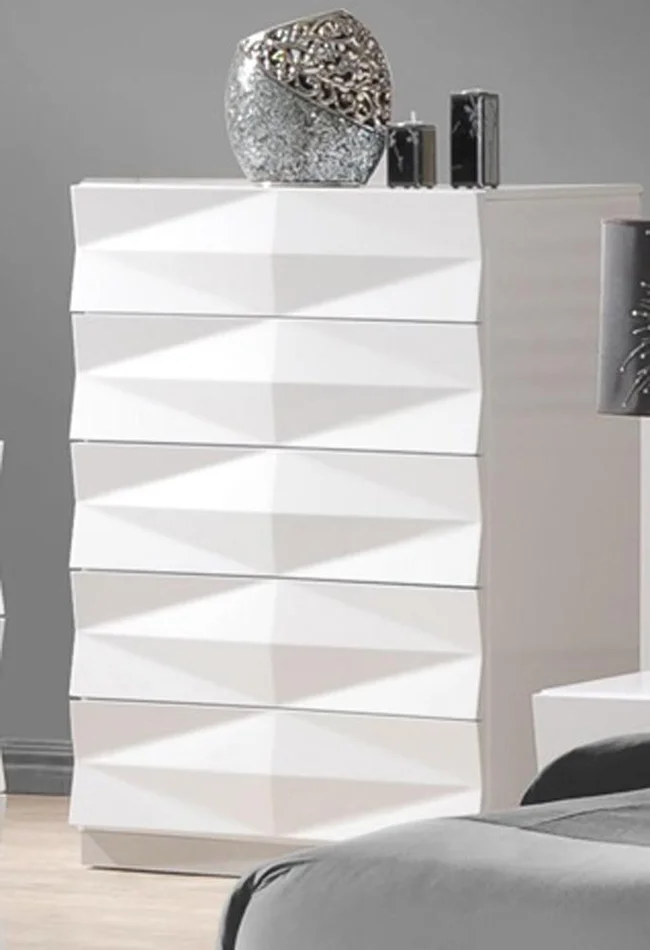 J&M Furniture – Verona Chest – 17688-C