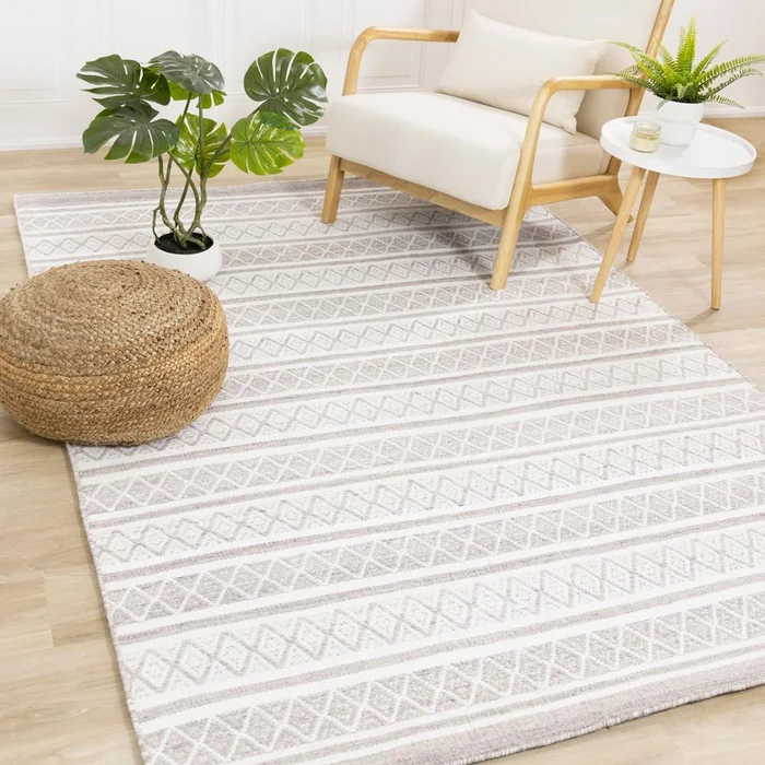 Kalora Interiors – Aspen Grey Cream Striped Diamond Pattern Rug, 53in x 77in – 7215 160230