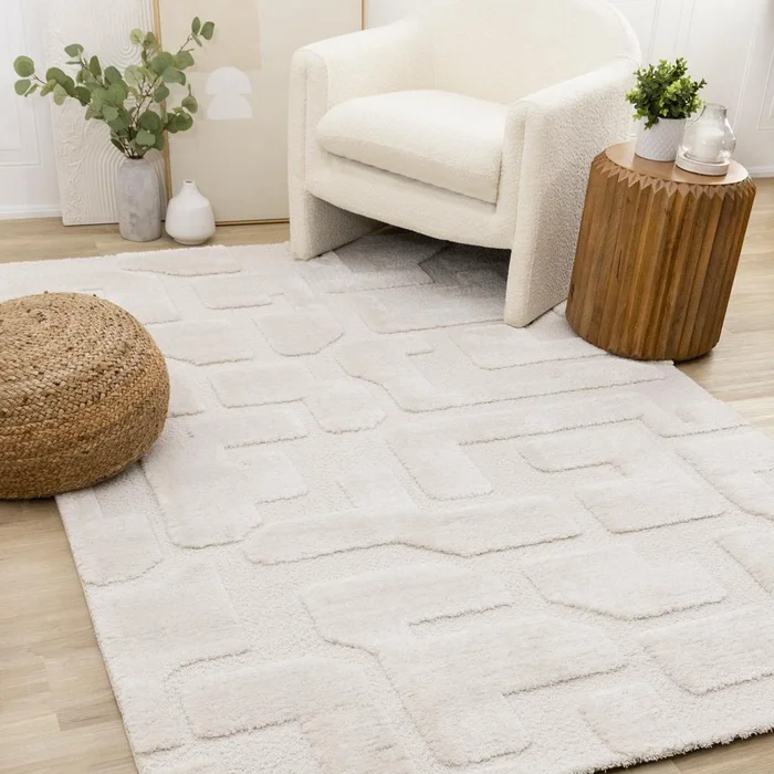 Kalora Interiors – Luxe White Scattered Shapes Design Rug, 710in x 112in – 13036/6191 240340