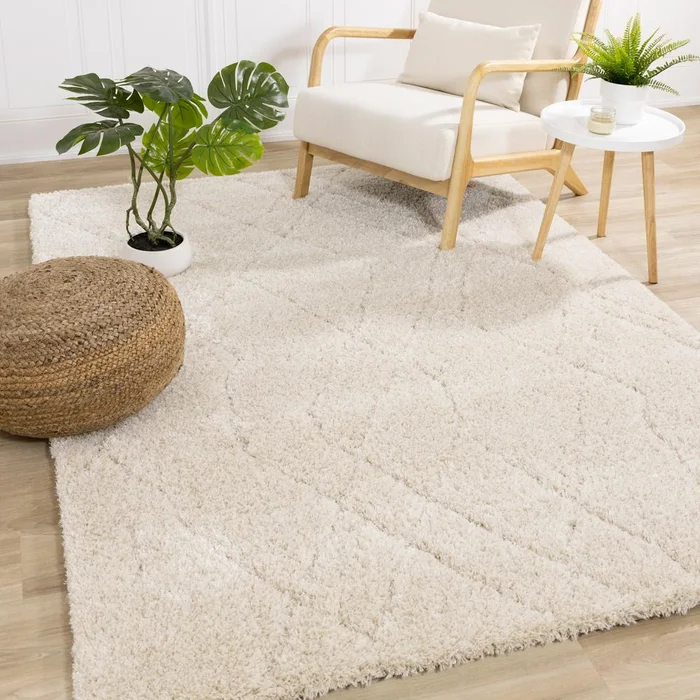 Kalora Interiors – Roman Cream Subtle Diamond Pattern Rug, 710in x 112in – 48302/100 240340