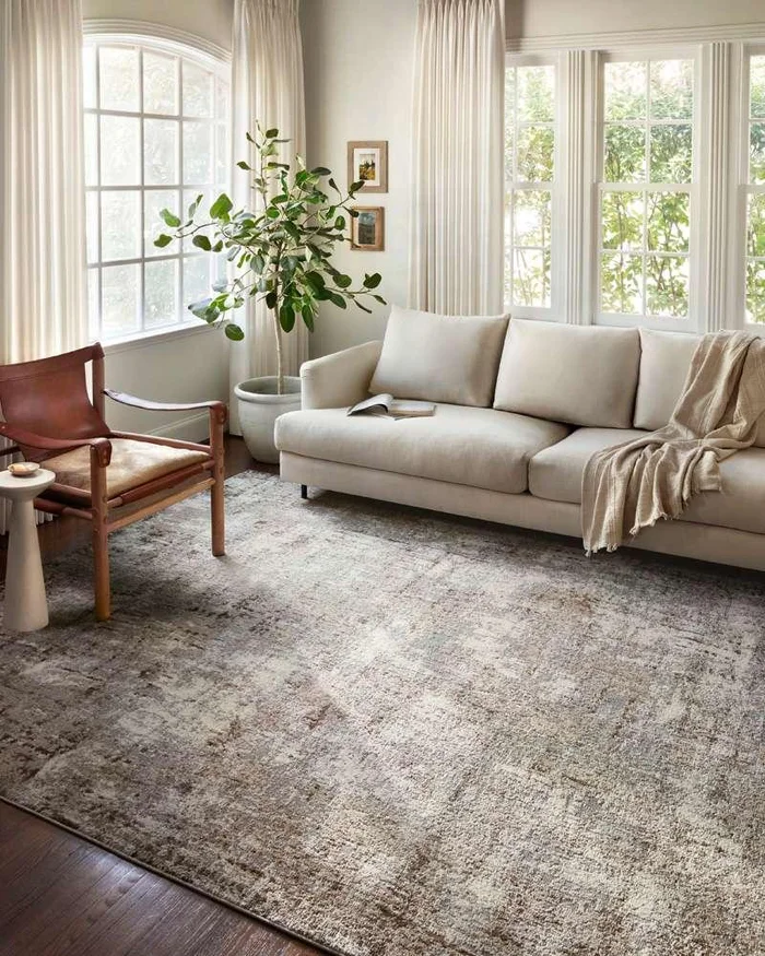 Loloi – Austen Natural / Mocha 5-3in x 7-7in Area Rug – AUSTAUS-01NAMC5377