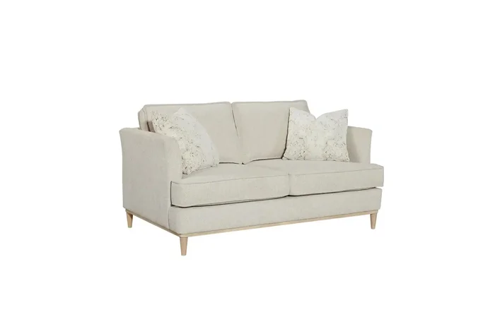 Loveseat With 2 Reversable Cushions And 2 Pillows – Off White