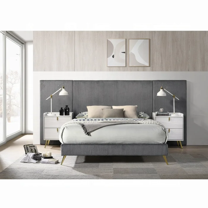 Muilee 3PC Queen Wall Bedroom Set