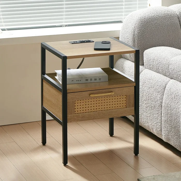 Rosie End table with Power Outlet & USB Ports