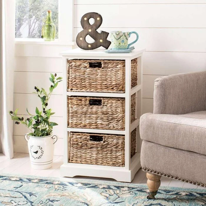 Safavieh – Halle Storage Side Table – Vintage White – AMH5738B