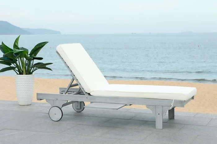 Safavieh – Newport Lounge Chair – Grey – Beige – PAT7022H